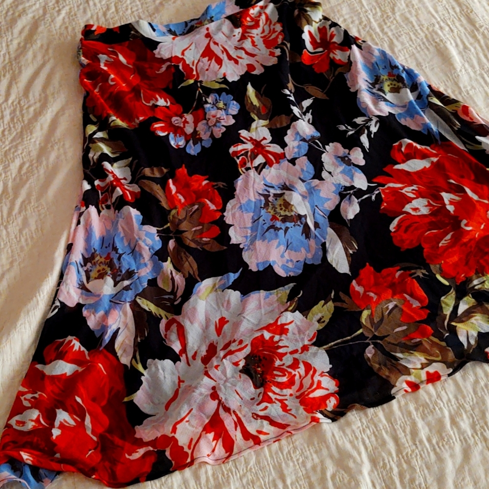 Roz &Ali 1X floral lined crepe skirt